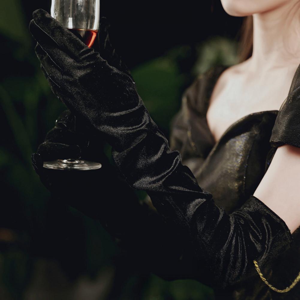 Mens Fashion In The 1920S - Guanti Lunghi da Donna in Velluto
