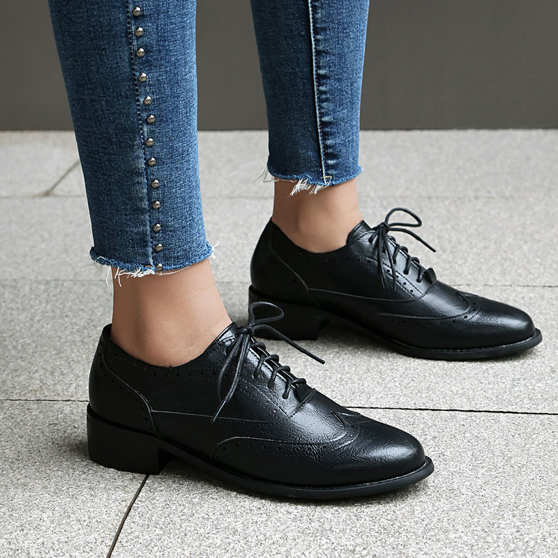 Scarpe Oxford Brogue da donna  - Oxford Shoes Brogue recensione e prezzo