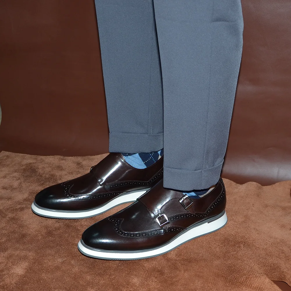 Sneakers di Lusso Europee da U - Oxford Shoes Brogue recensione e prezzo